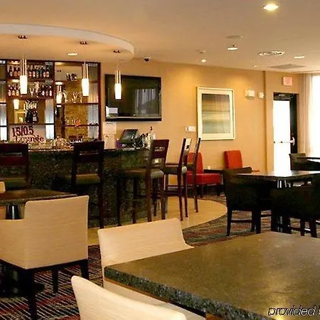 Courtyard By Marriott Midland 